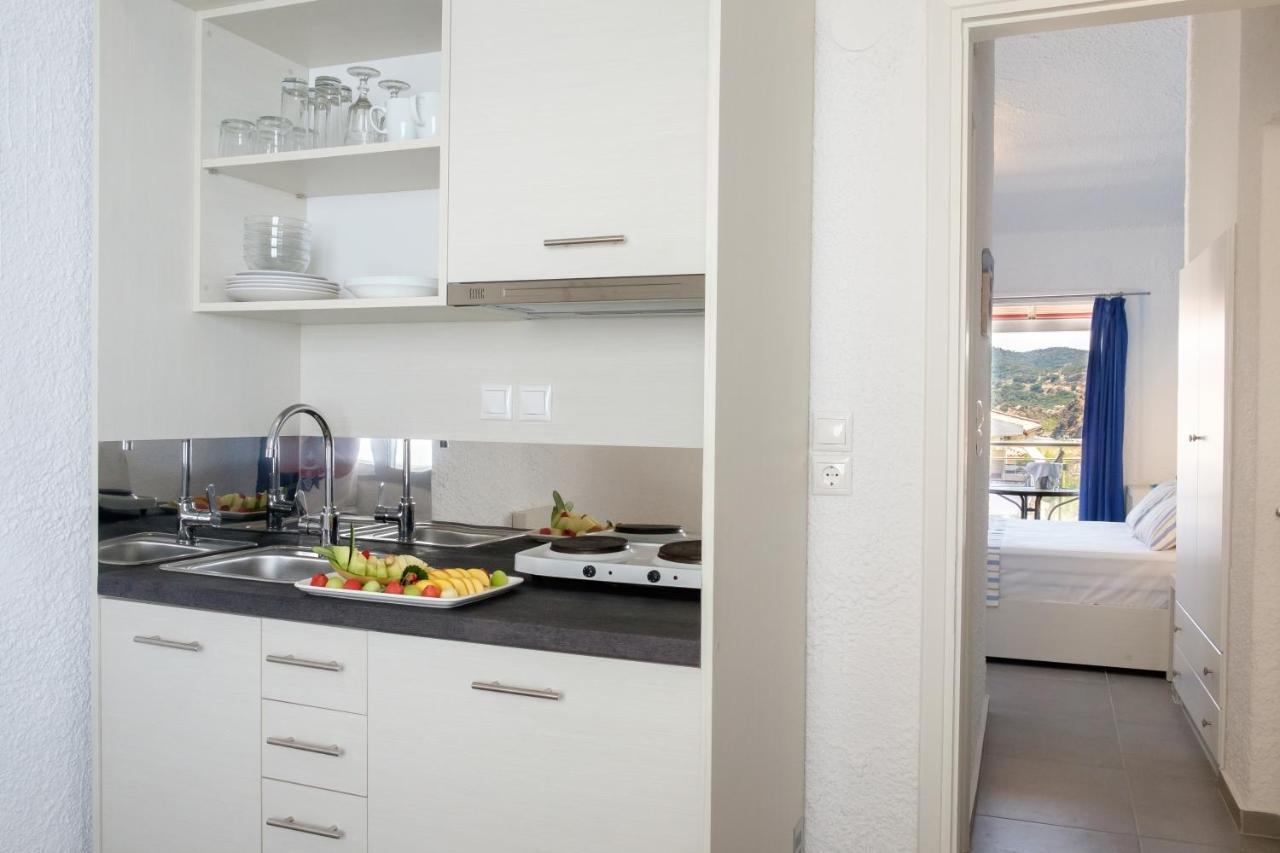 Blue Senses Apartments Sarti Exterior foto